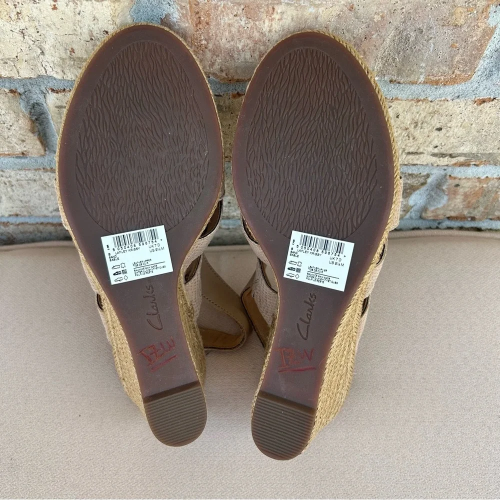 Clarks Lafley‎ Krissy 26134502 Womens Sand Leather Strap Wedges Heels Shoes 9.5M